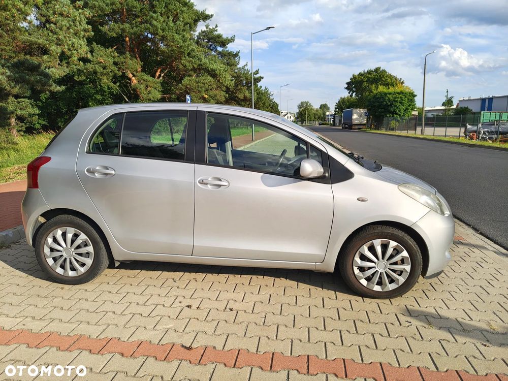Toyota Yaris - 3