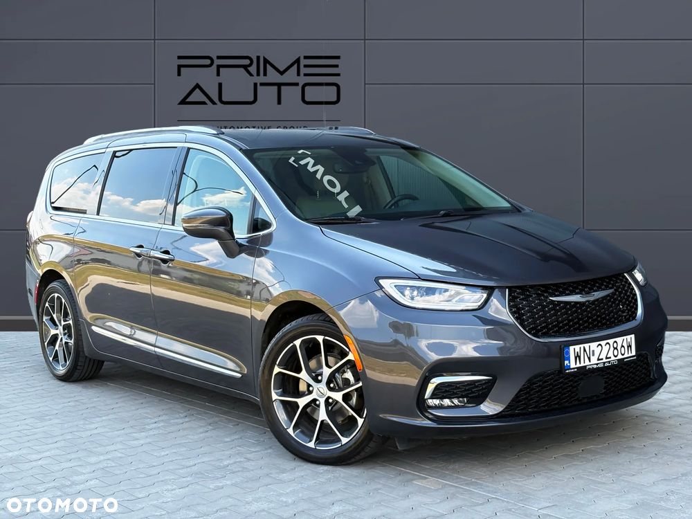 Chrysler Pacifica - 8