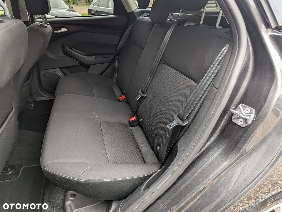 Ford Focus 1.0 EcoBoost Start-Stopp-System TITANIUM DESIGN - 27