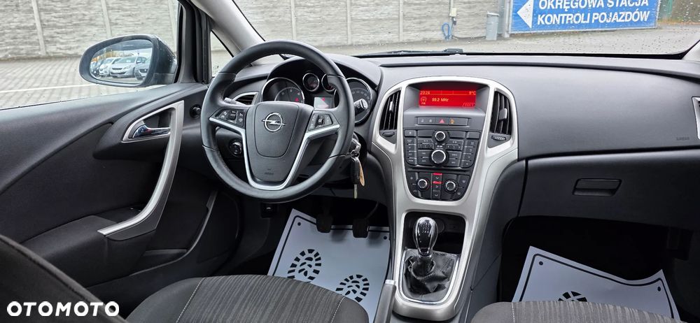 Opel Astra 1.7 CDTI Caravan DPF Edition 111 Jahre - 17