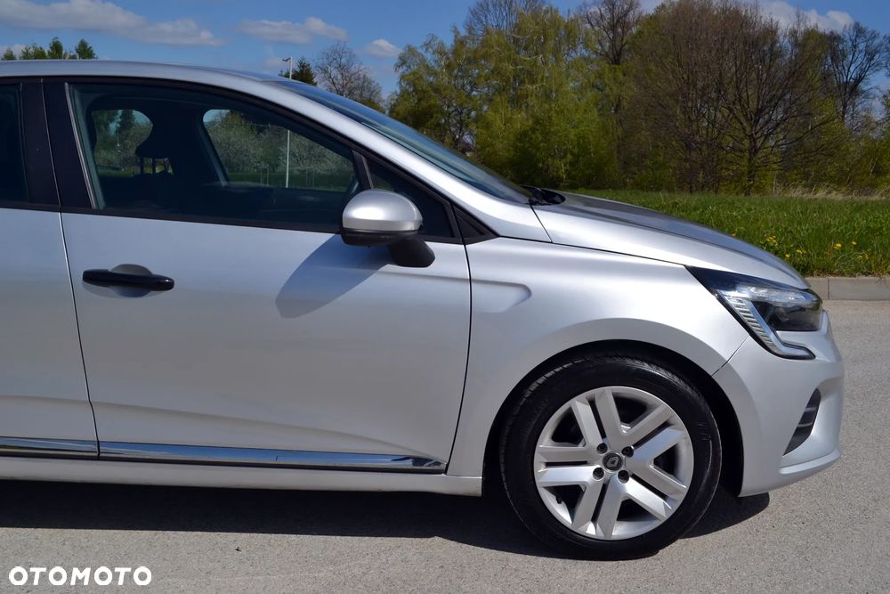 Renault Clio - 11