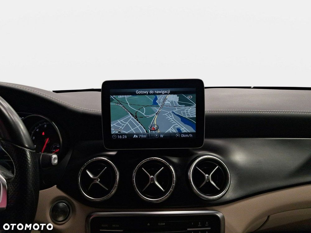 Mercedes-Benz CLA - 19