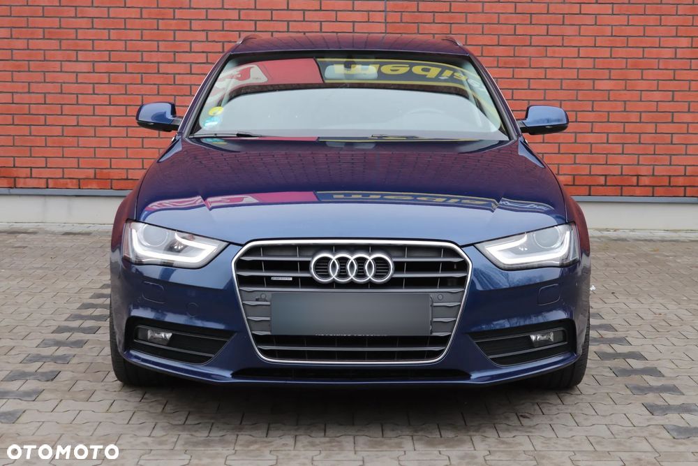 Audi A4 Avant 2.0 TDI S tronic quattro - 2