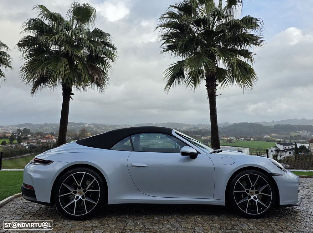 Porsche 911 (992) Carrera - 12