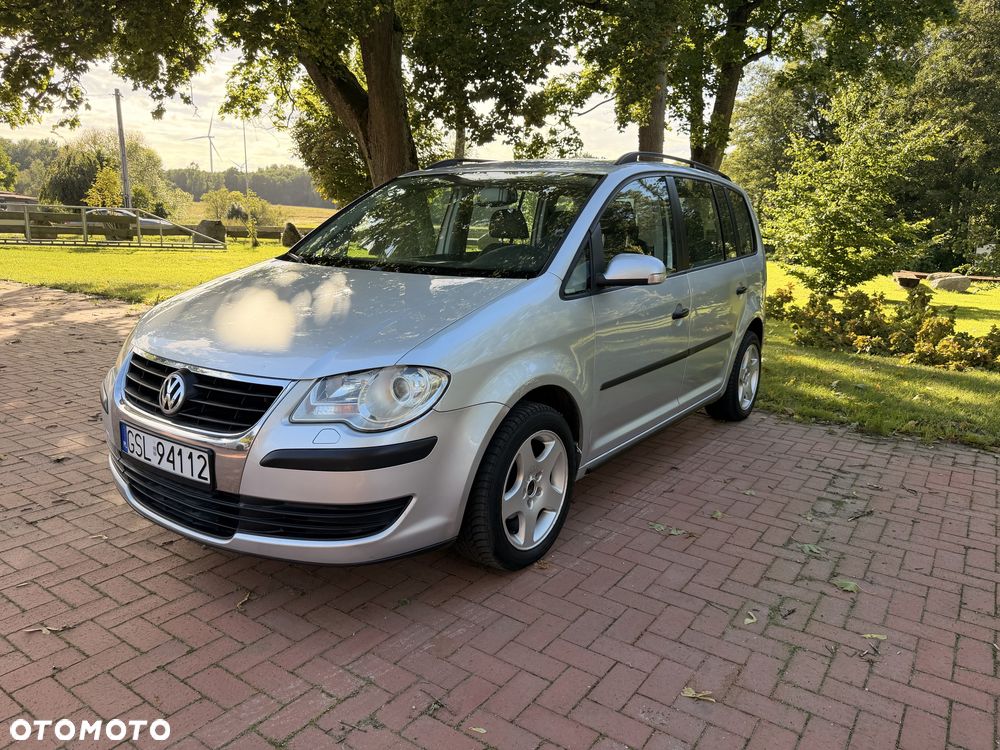 Volkswagen Touran - 2