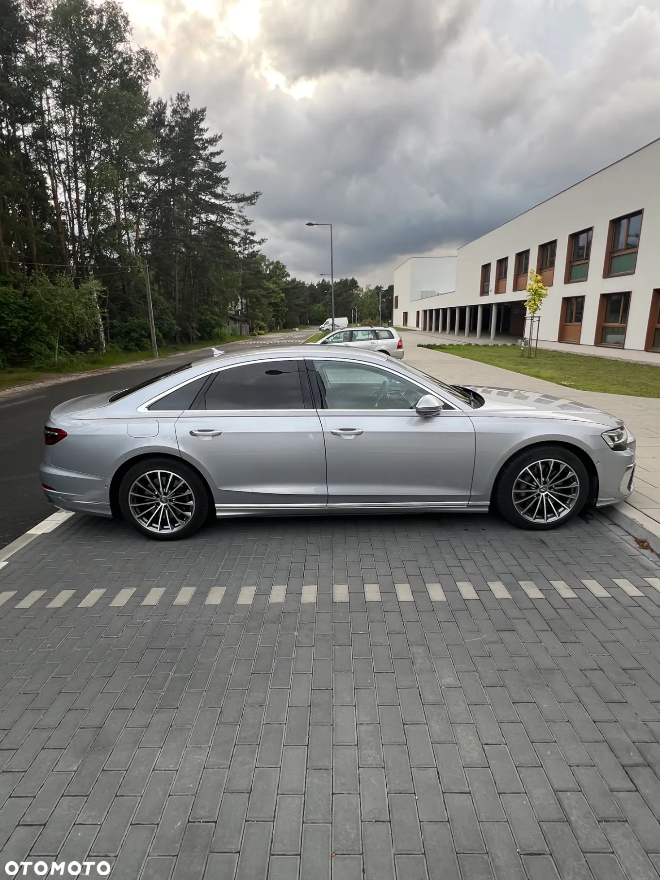 Audi A8 - 3