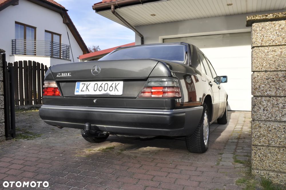 Mercedes-Benz W124 (1984-1993) - 3