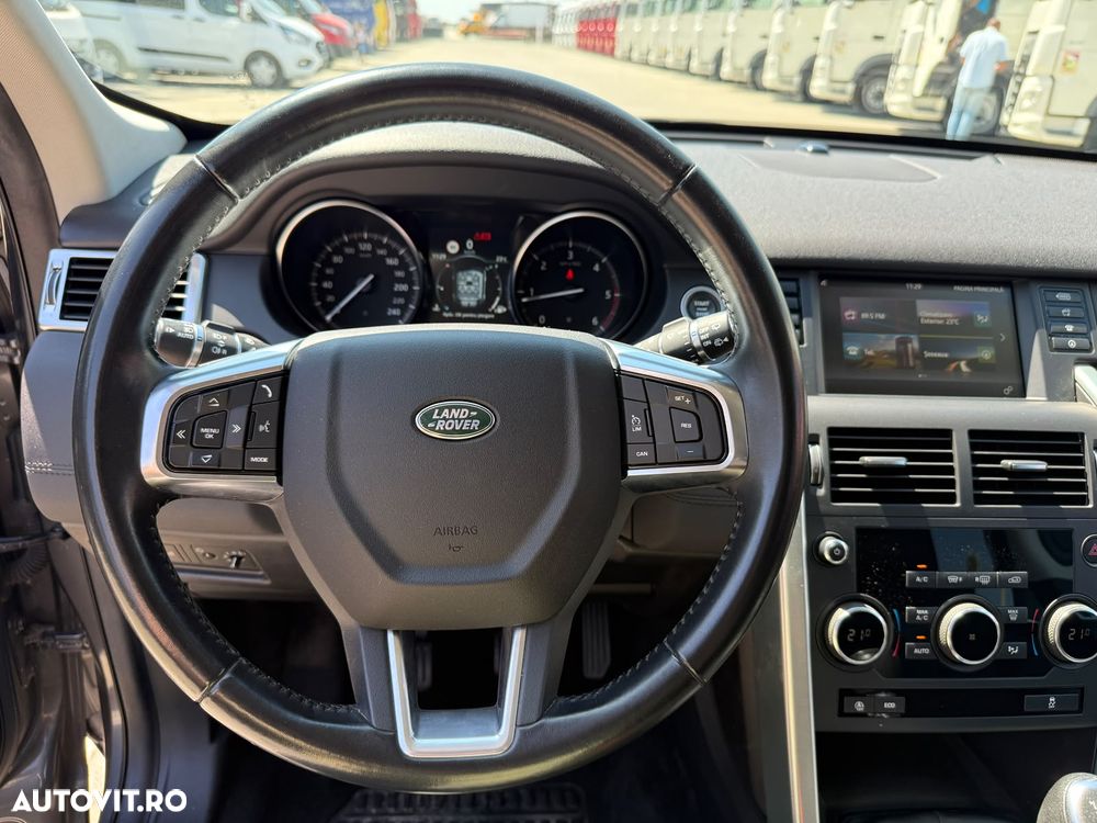 Land Rover Discovery Sport - 11