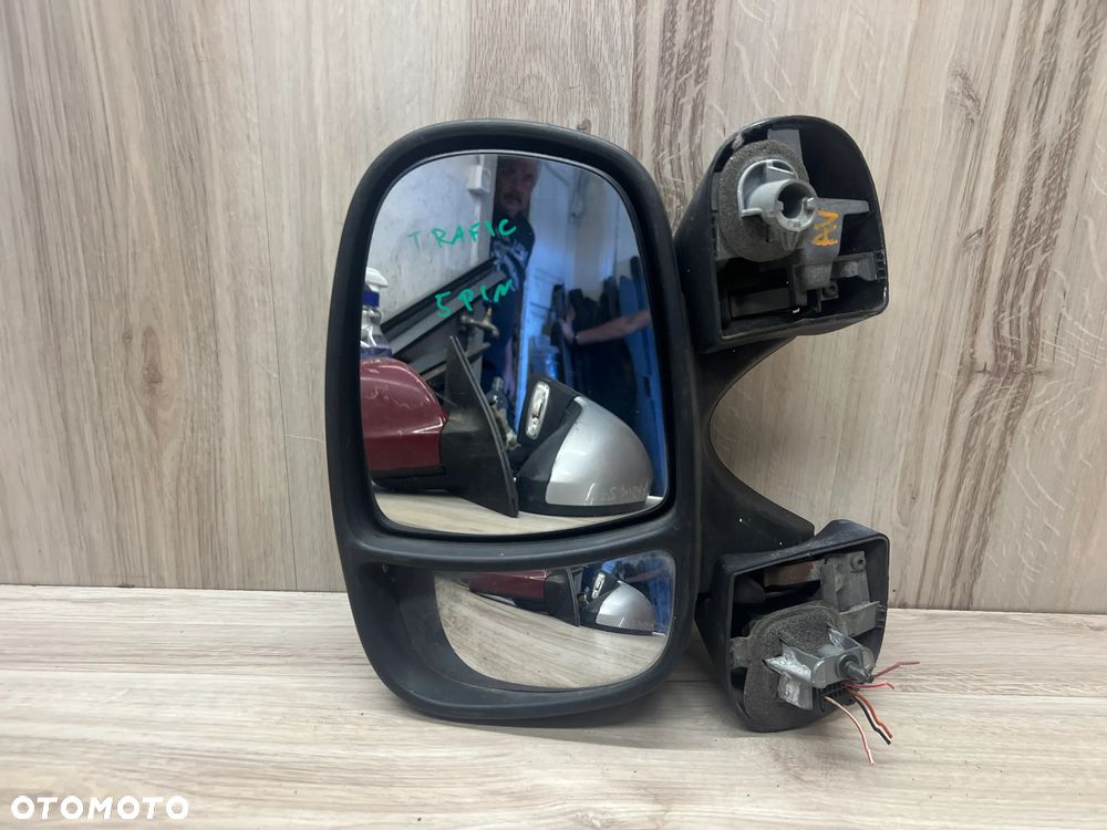 LUSTERKO LEWE RENAULT TRAFIC II 5PIN - 1