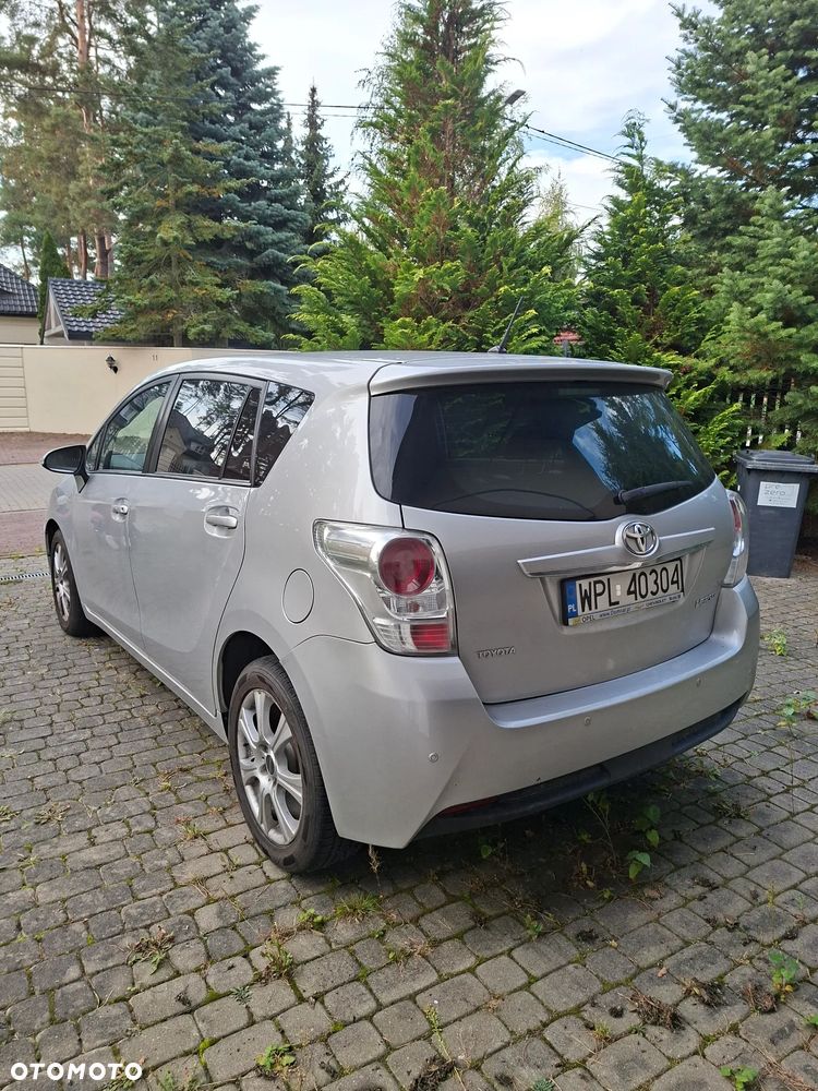Toyota Verso - 3