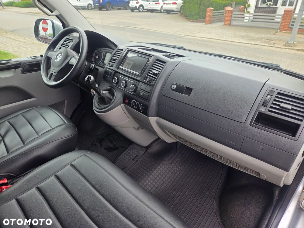 Volkswagen Transporter - 9