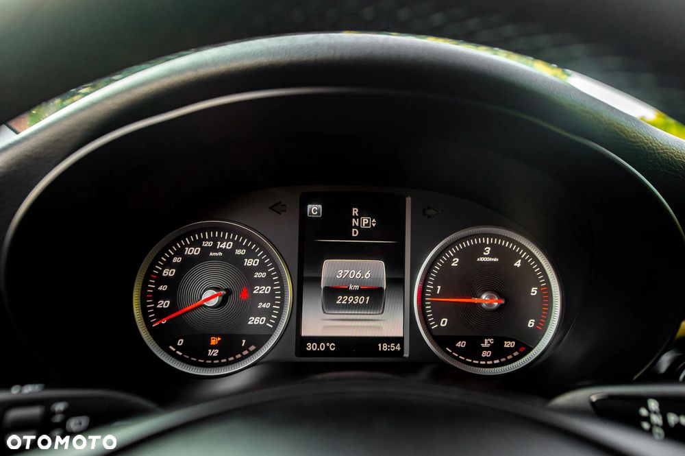 Mercedes-Benz Klasa C 250 (BlueTEC) d 4-Matic 7G-TRONIC - 24