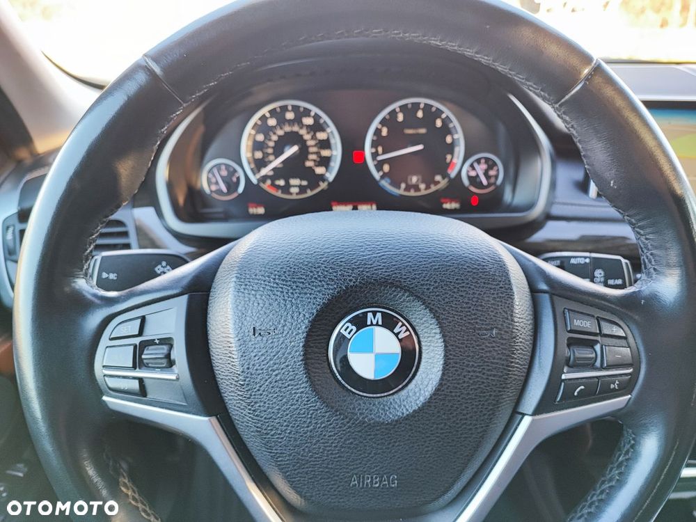 BMW X5 xDrive35i - 13