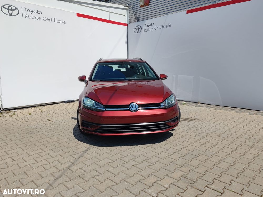 Volkswagen Golf - 2