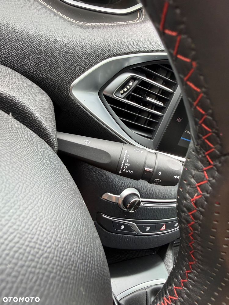 Peugeot 308 PureTech 130 GPF Stop & Start GT Pack - 35