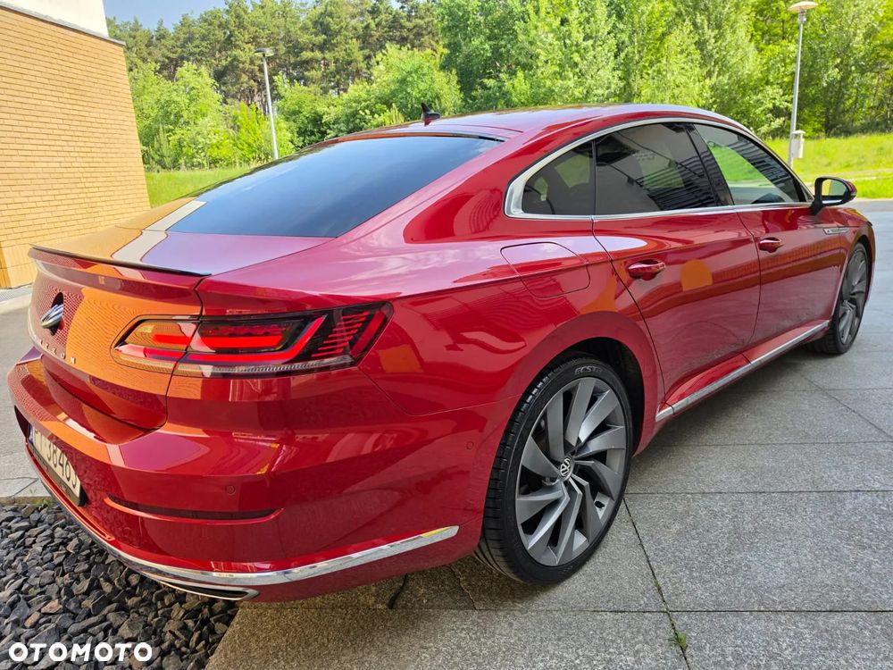 Volkswagen Arteon 2.0 TDI SCR R-Line DSG - 2