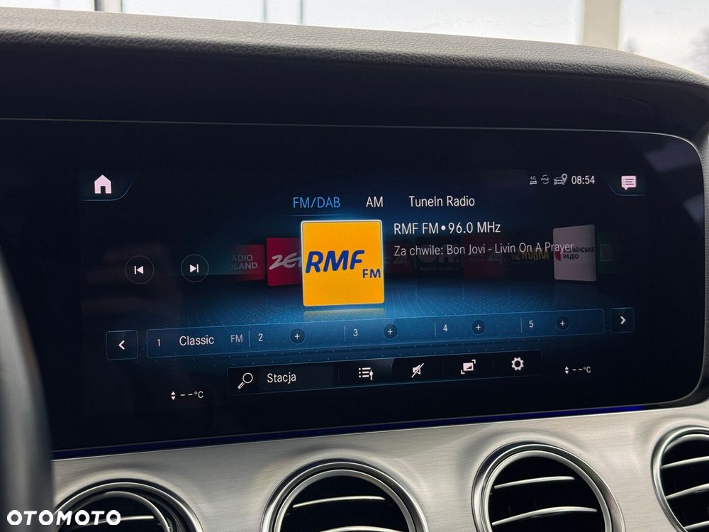 Mercedes-Benz Klasa E 220 d 4-Matic AMG/Avantgarde - 26