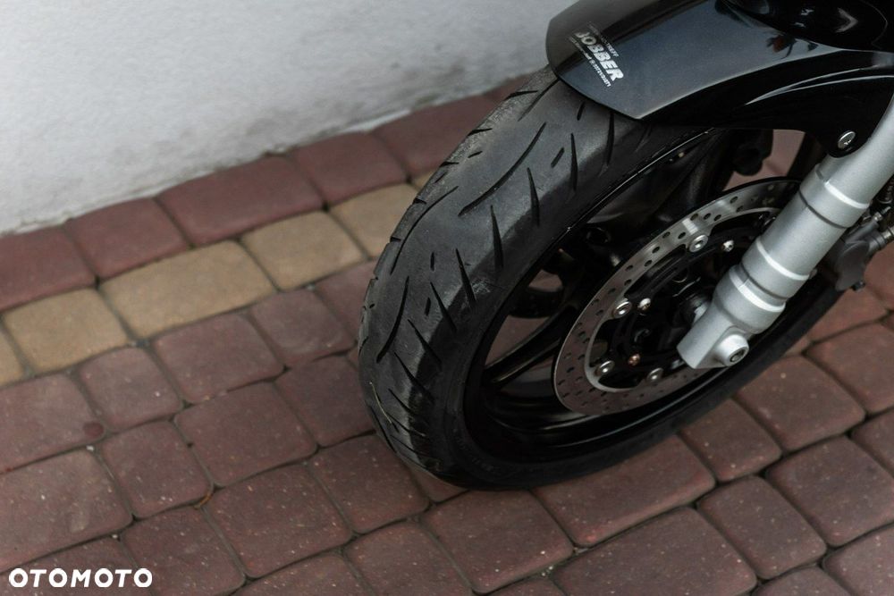Yamaha FZ - 7