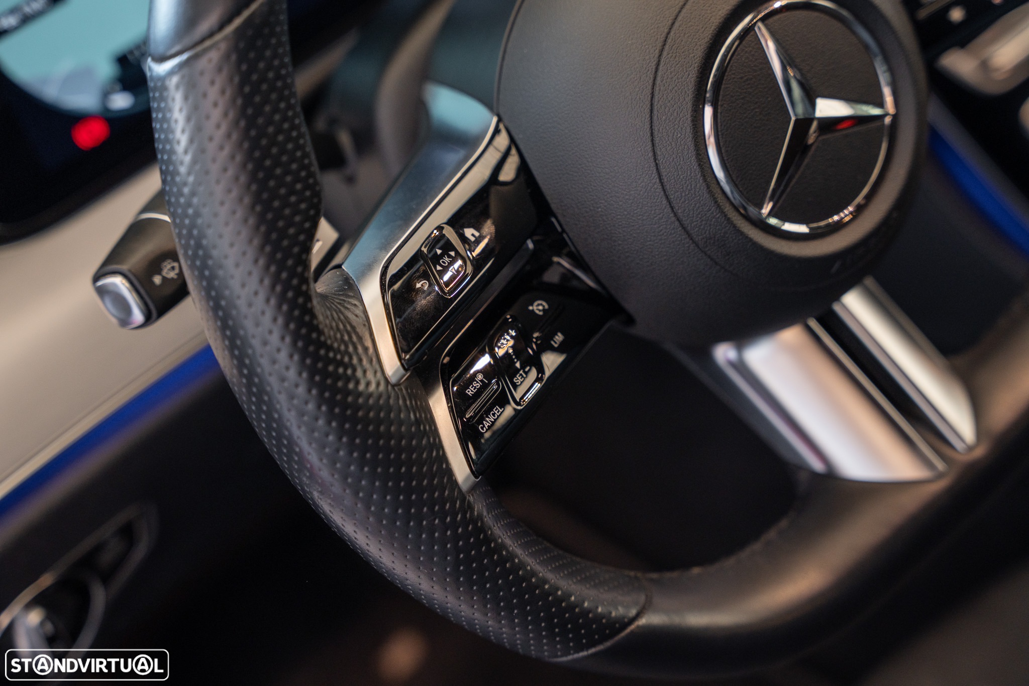 Mercedes-Benz E 300 de AMG Line 4Matic - 27