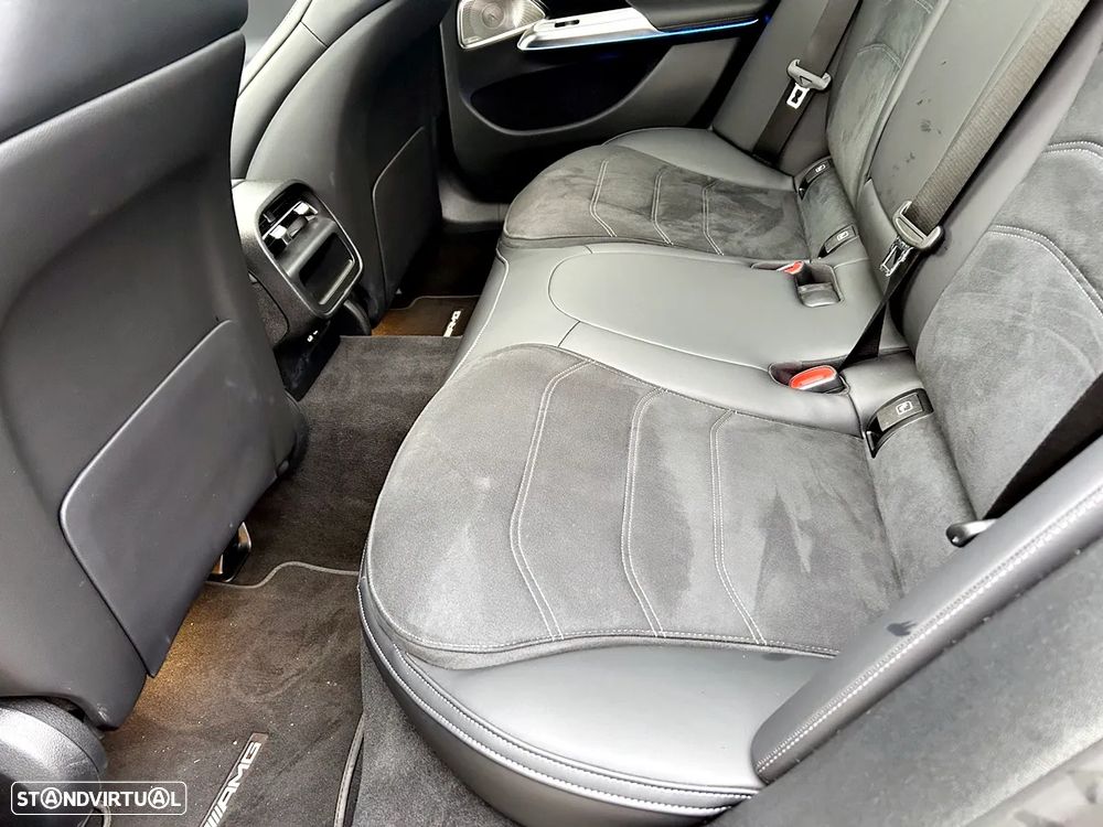 Mercedes-Benz E 300 e AMG Line - 26
