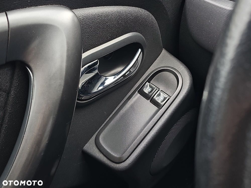 Dacia Duster - 12