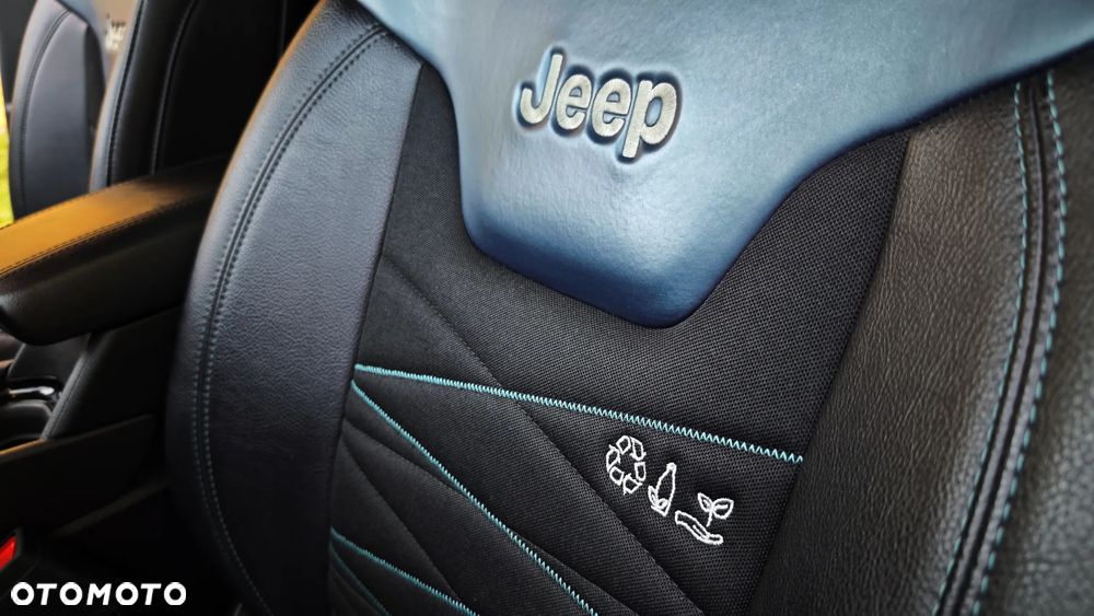 Jeep Compass 1.5 T4 mHEV Upland FWD S&S DCT - 18