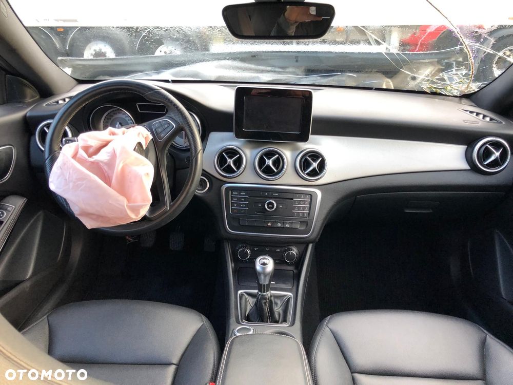 Mercedes-Benz CLA 200 d SCORE - 7