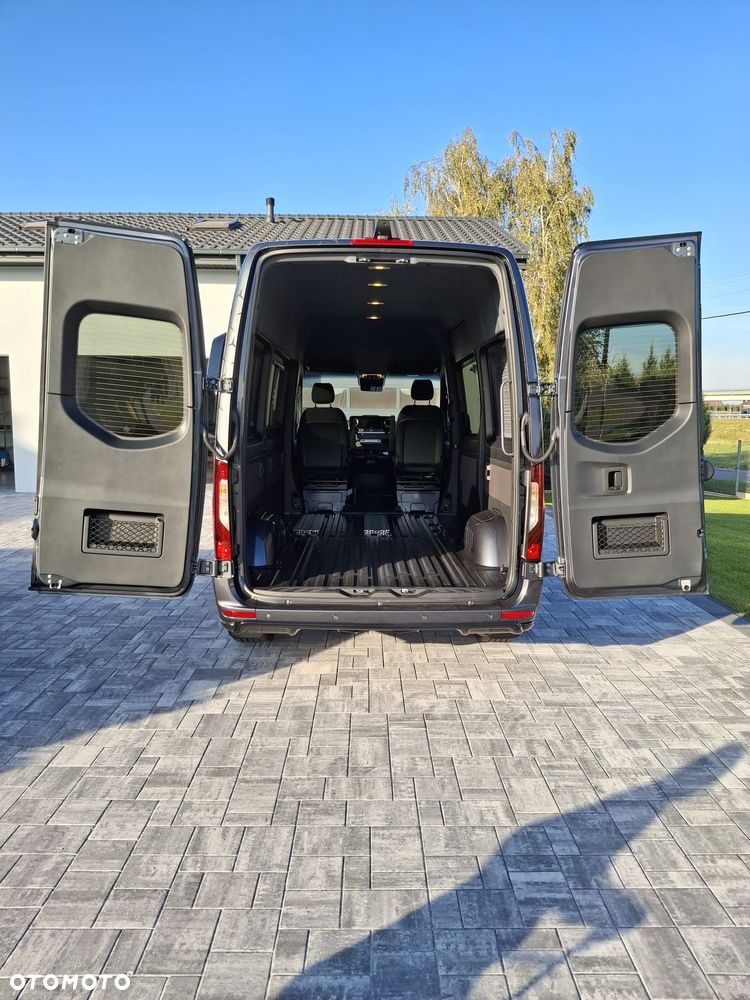 Mercedes-Benz Sprinter - 5