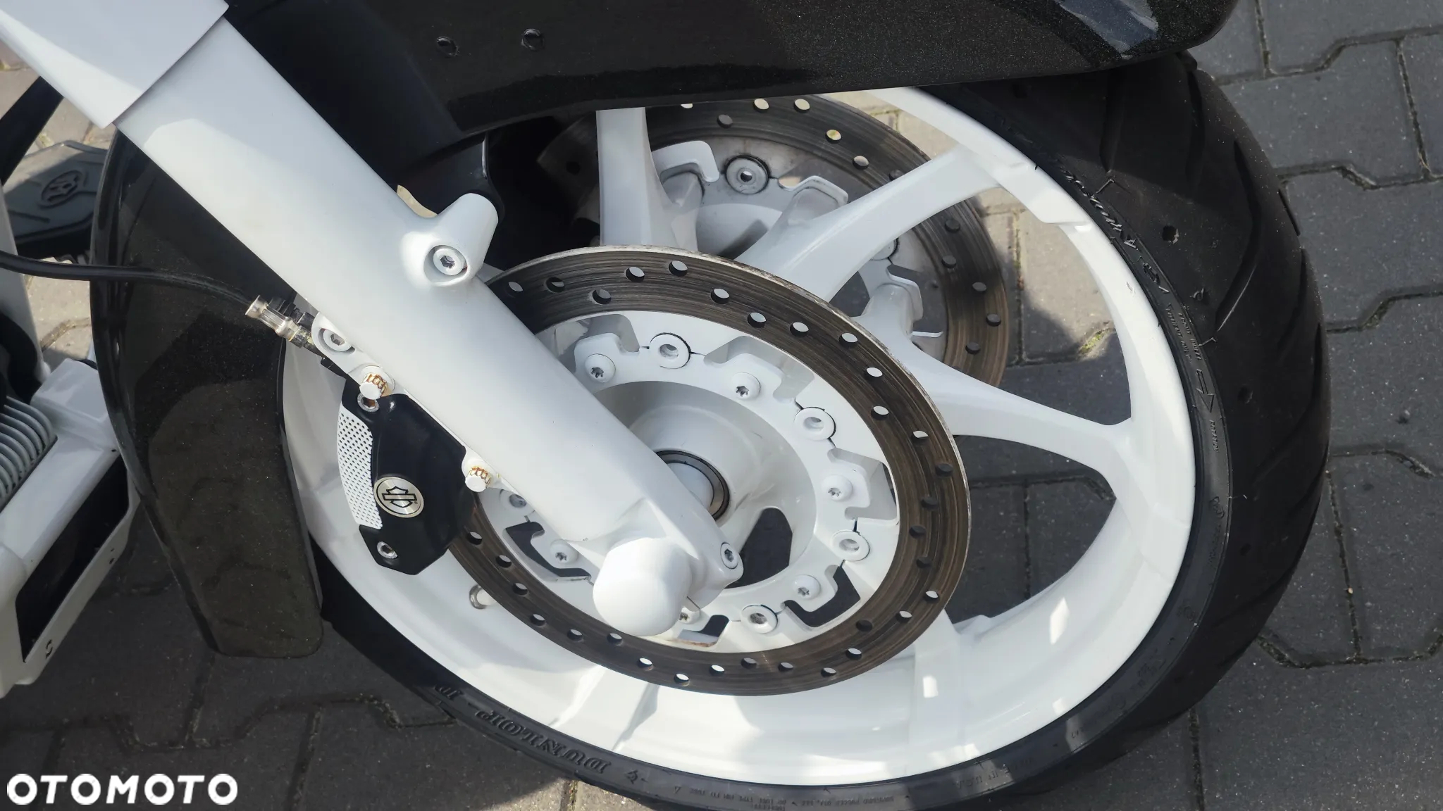 Harley-Davidson FLHXS Special - 11
