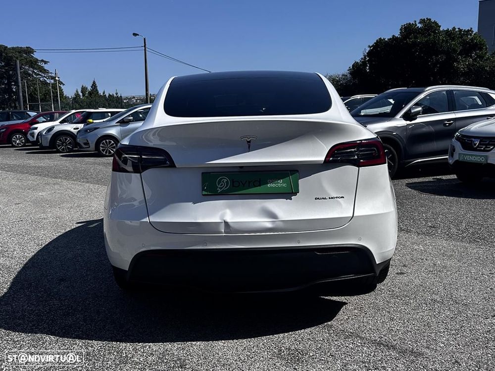 Tesla Model Y Long Range Tração Integral - 16