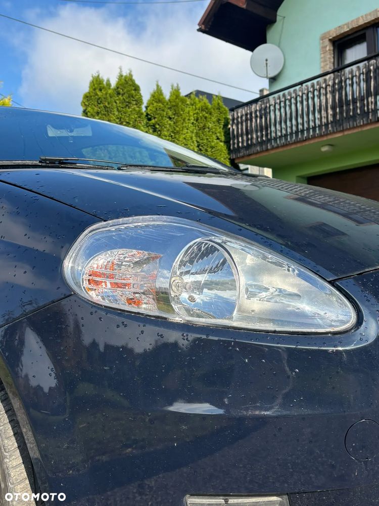 Fiat Grande Punto 2008 photo 2