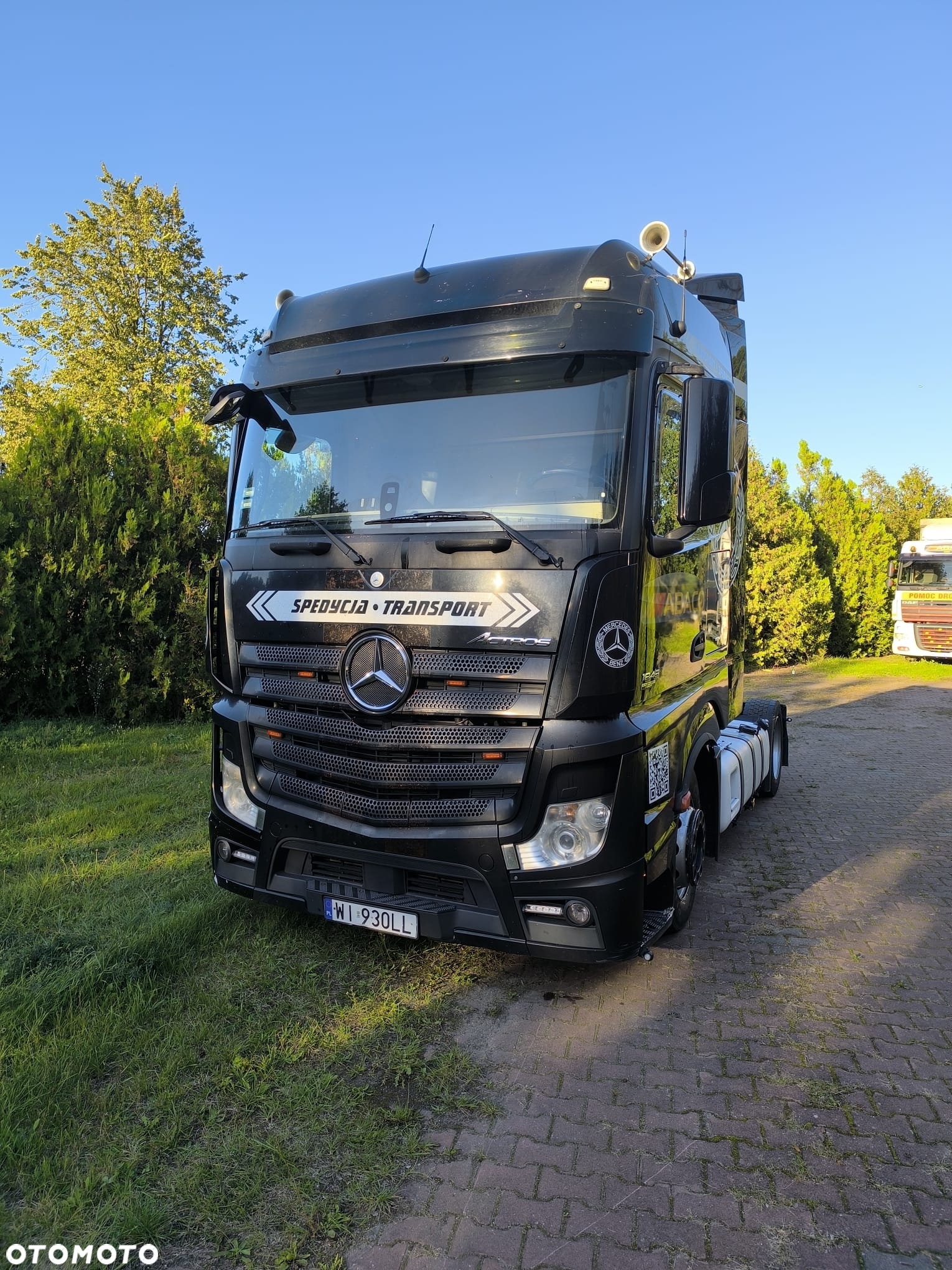 Mercedes-Benz Actros - 3
