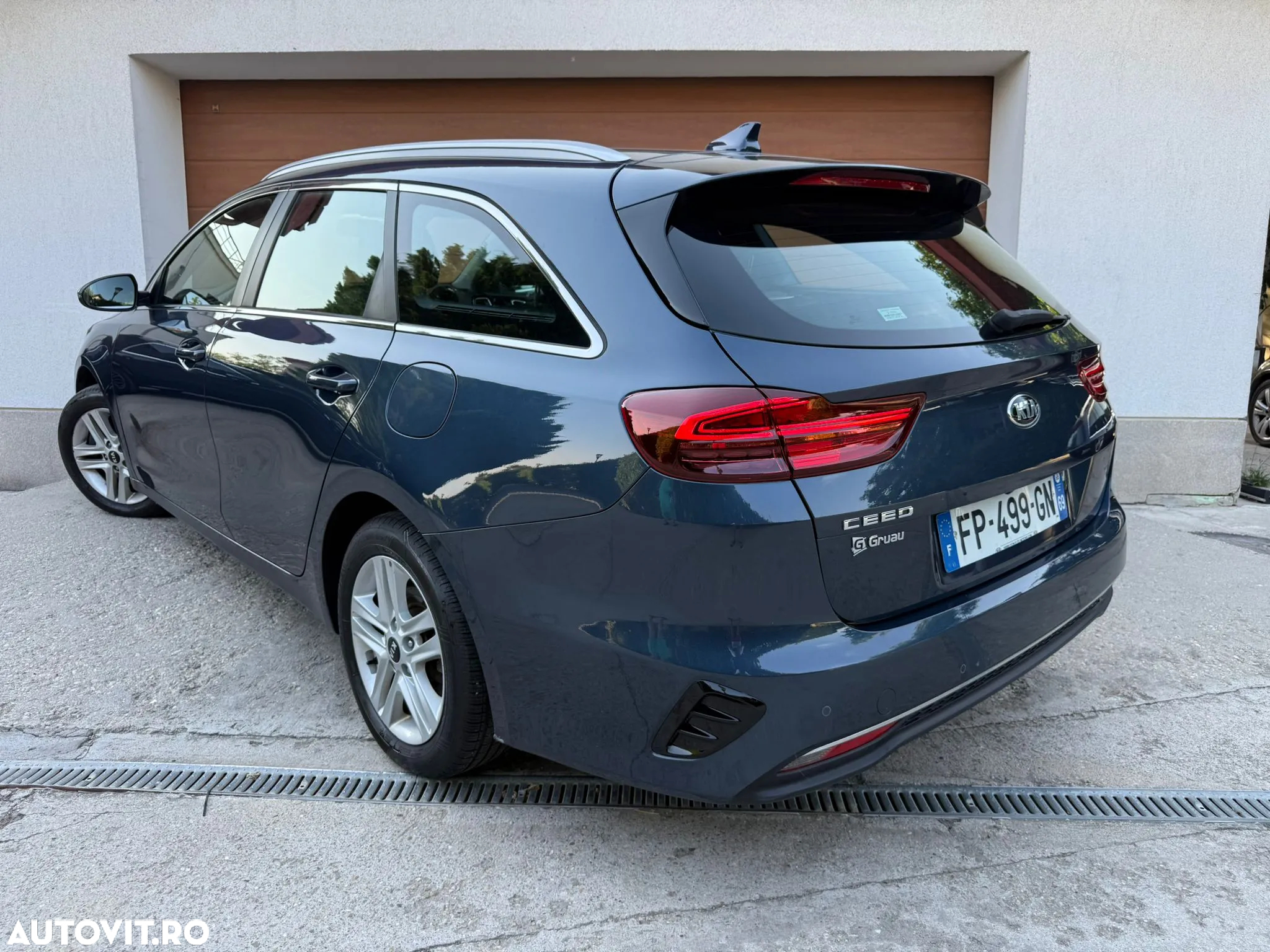 Kia Ceed 1.6 DSL 7DCT HP GT Line - 3