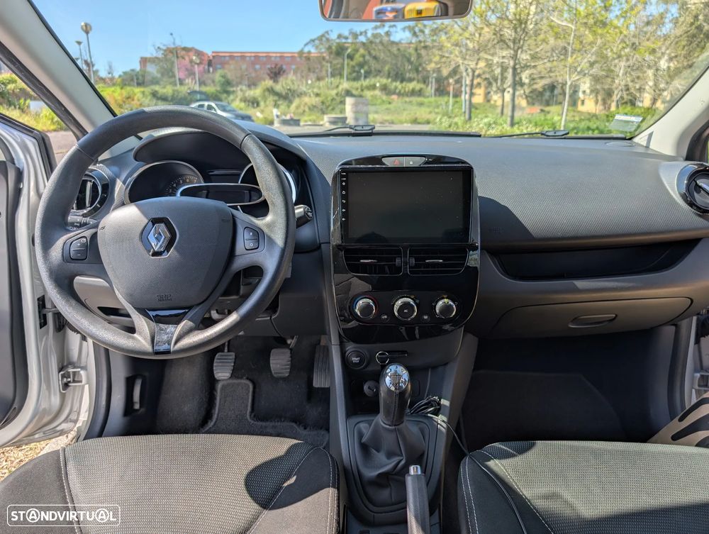 Renault Clio 0.9 TCE Dynamique S - 26