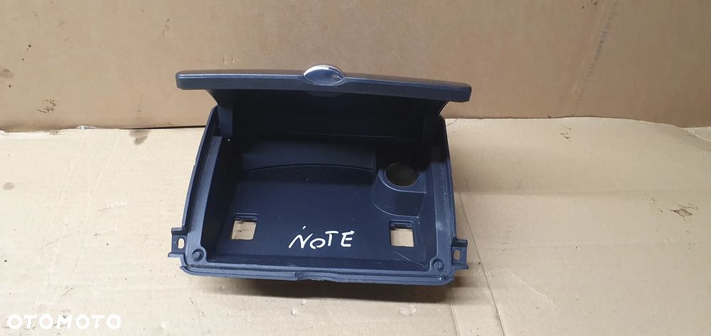 Schowek półka deski konsoli Nissan Note E11 Europa 68260-9U06B - 3
