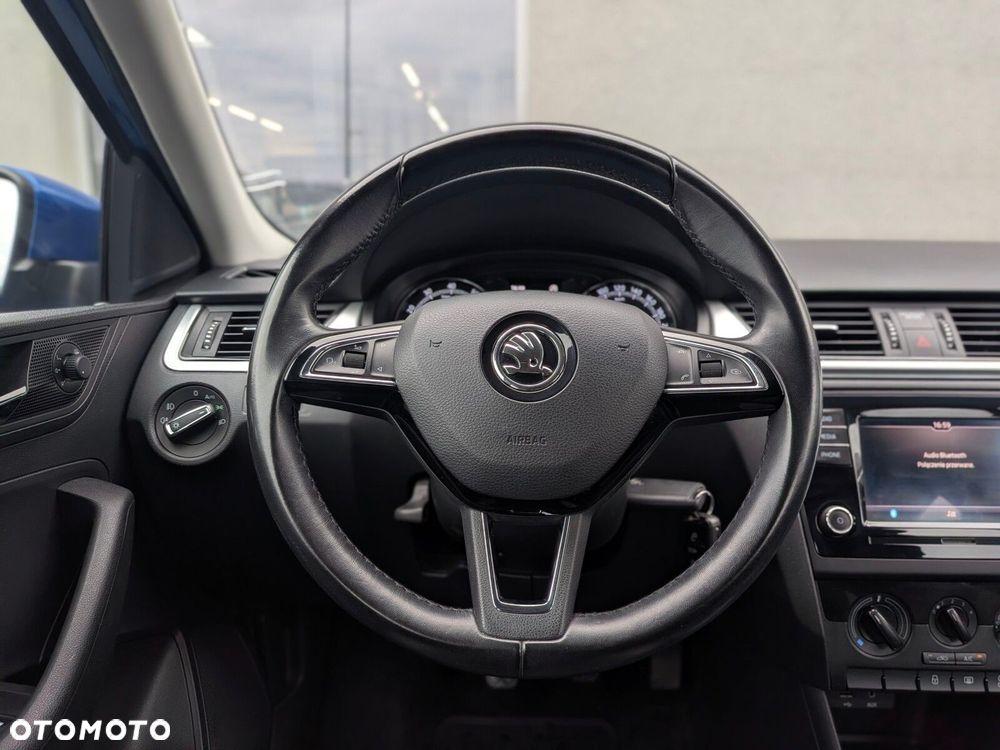 Skoda RAPID 1.0 TSI Ambition - 17