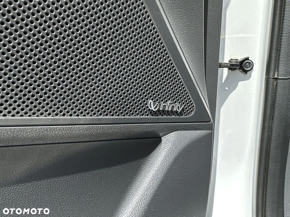 Hyundai IONIQ Hybrid Premium - 27