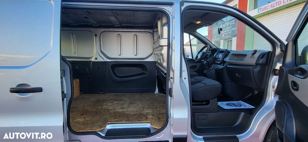 Renault Trafic ENERGY Start & Stop Combi L1H1 Expression - 26