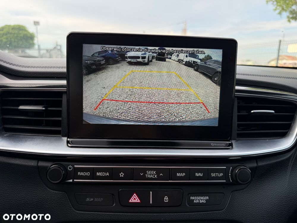 Kia Ceed - 13