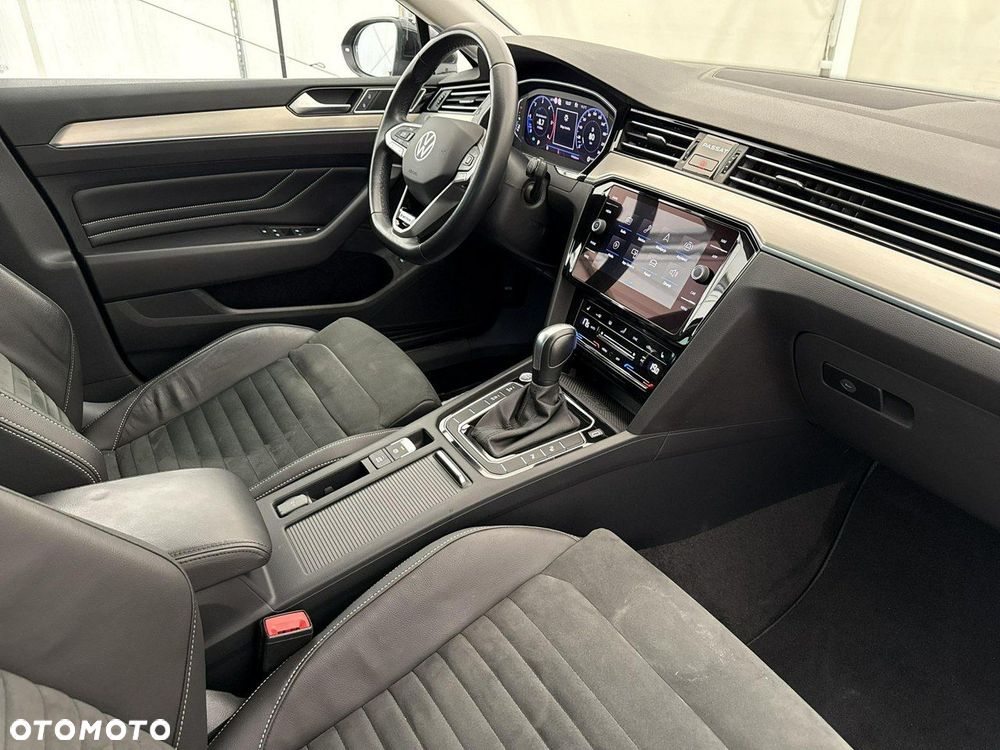 Volkswagen Passat - 23