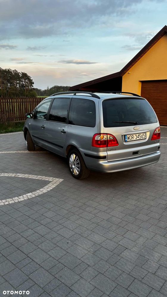 Ford Galaxy - 9