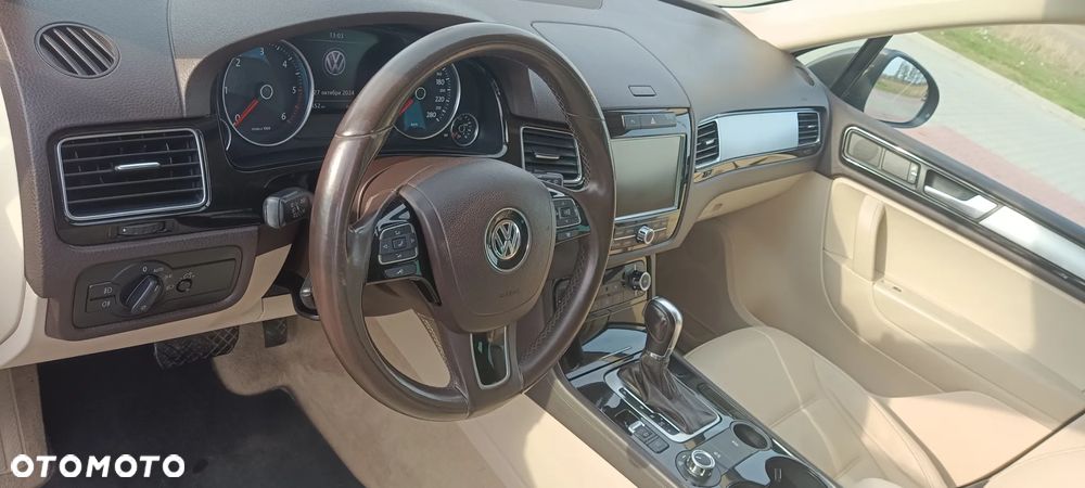 Volkswagen Touareg 3.0 V6 TDI Blue Motion DPF Automatik - 24