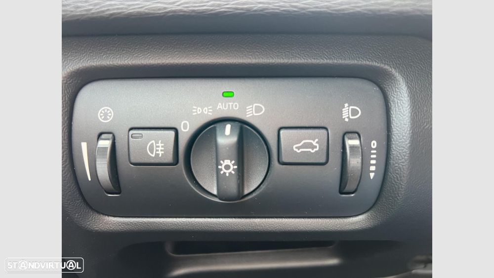 Volvo V40 2.0 D2 Kinetic - 19