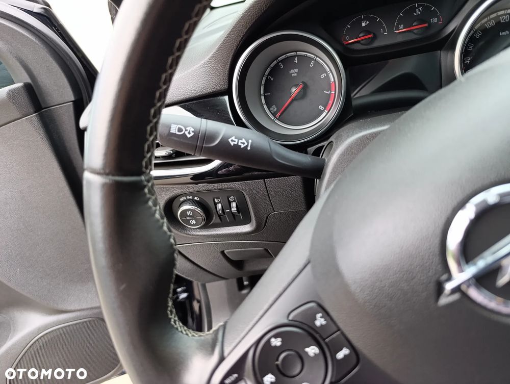 Opel Astra 1.4 Turbo Innovation - 33