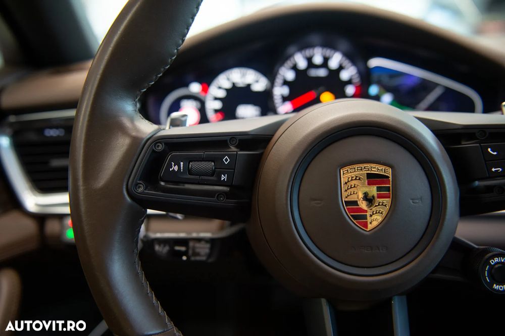 Porsche Panamera 4 E-Hybrid Executive - 19
