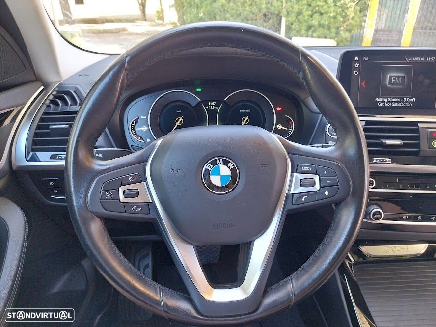 BMW X3 20 d xDrive Line Luxury - 13