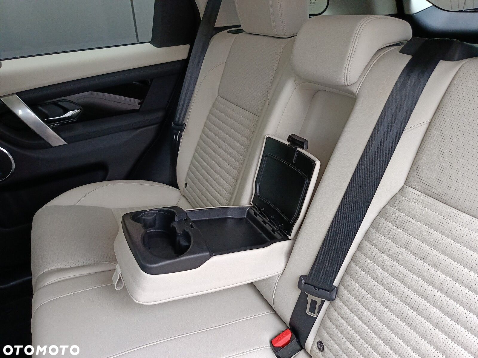 Land Rover Discovery Sport - 17