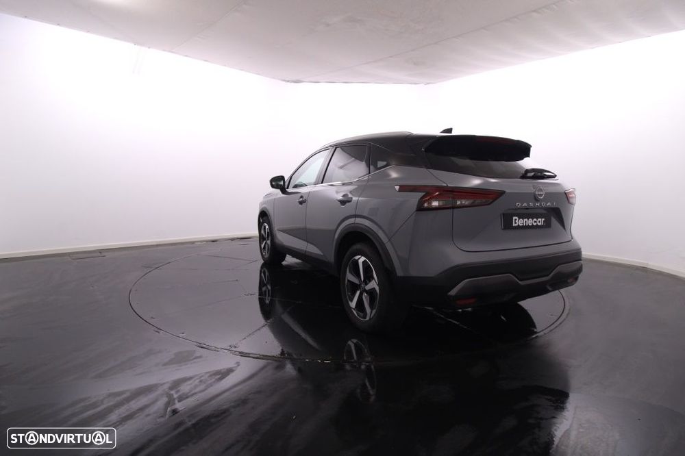 Nissan Qashqai 1.3 DIG-T N-Connecta LED+TT+SKY Xtronic - 5