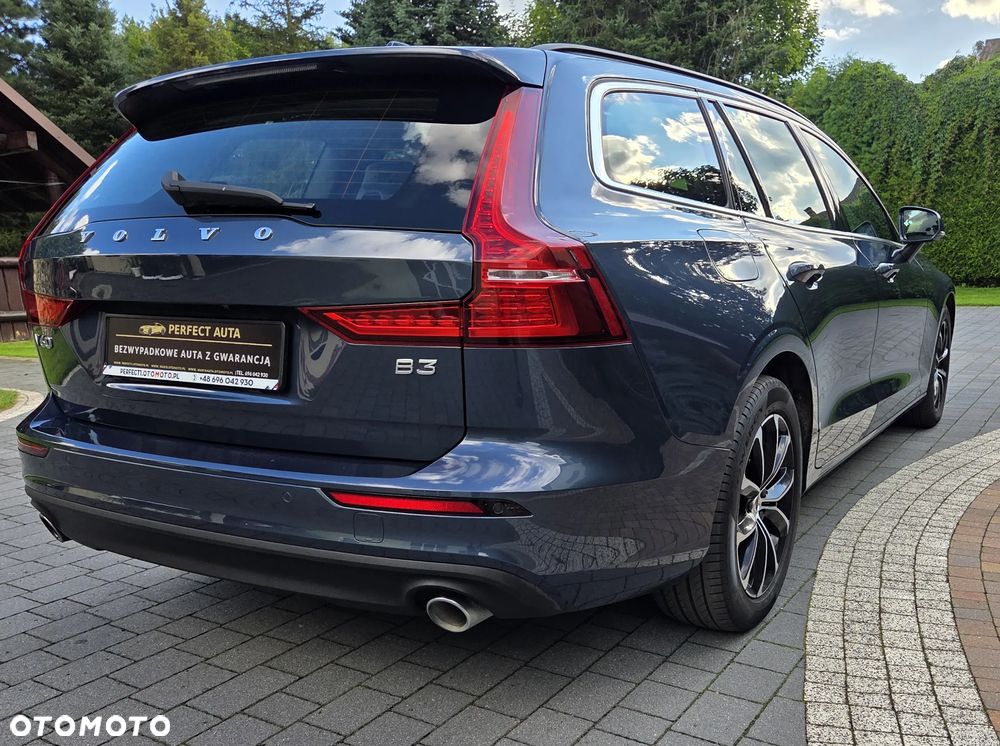 Volvo V60 B3 B DKG Momentum Pro - 18