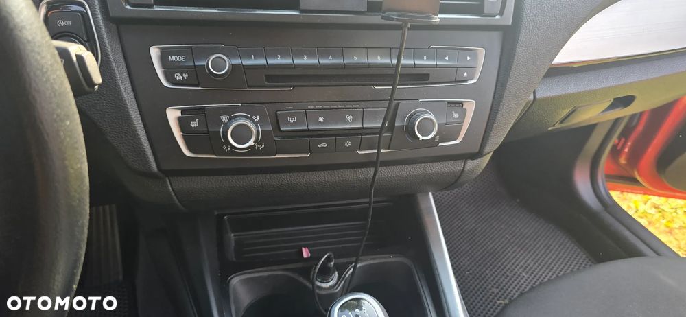 BMW Seria 1 116i Sport Line - 9